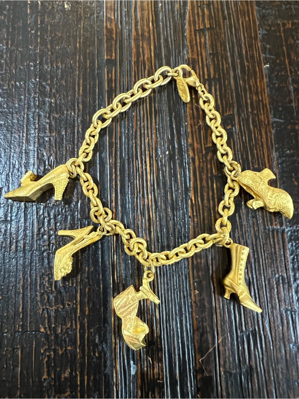 Vtg Bob Mackie Charm Bracelet Shoe Gold Tone Chain Charm Signed Estate 8.5”